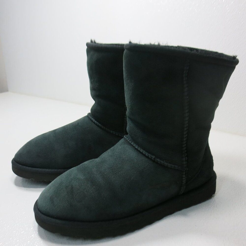 UGG Australia Classic Short Insulated Winter Boots Women's Winter Footwear sz 8